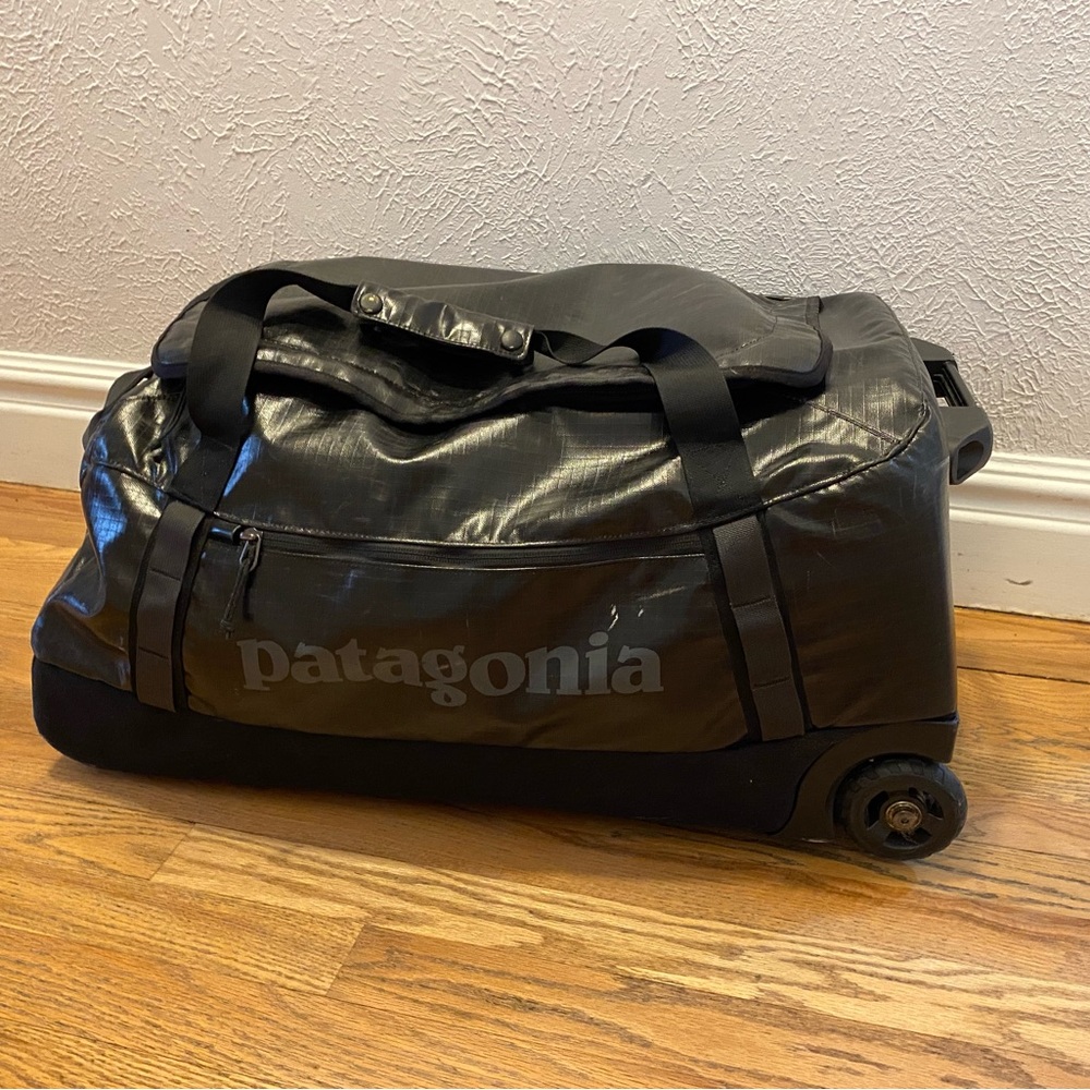 Patagonia Black Hole Wheeled Duffel